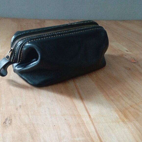 Vintage SWANK Leather Dopp Kit Bag and Folding Leather Slipper Set/ Gift For Him - Picture 3 of 12